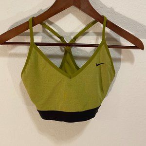 Nike Racerback Sports Bra in Green - M